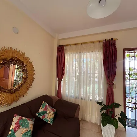 Сasa de vacaciones Acogedora Casa En Colombia Cerca A Zonas Turísticas *